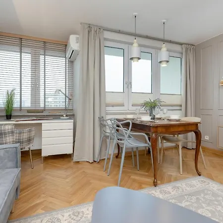 Retro-style In By Renters 公寓