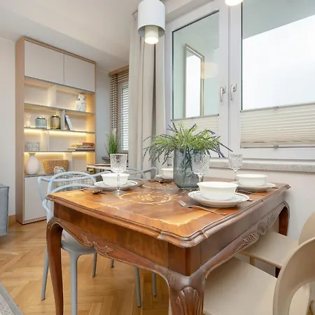 Retro-style In By Renters