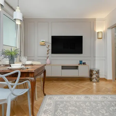 公寓 Retro-style In By Renters