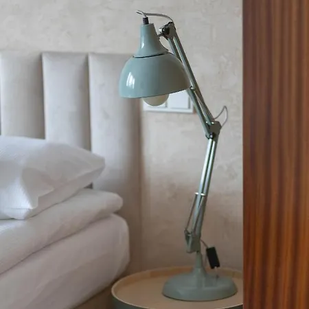 公寓 Retro-style In By Renters *